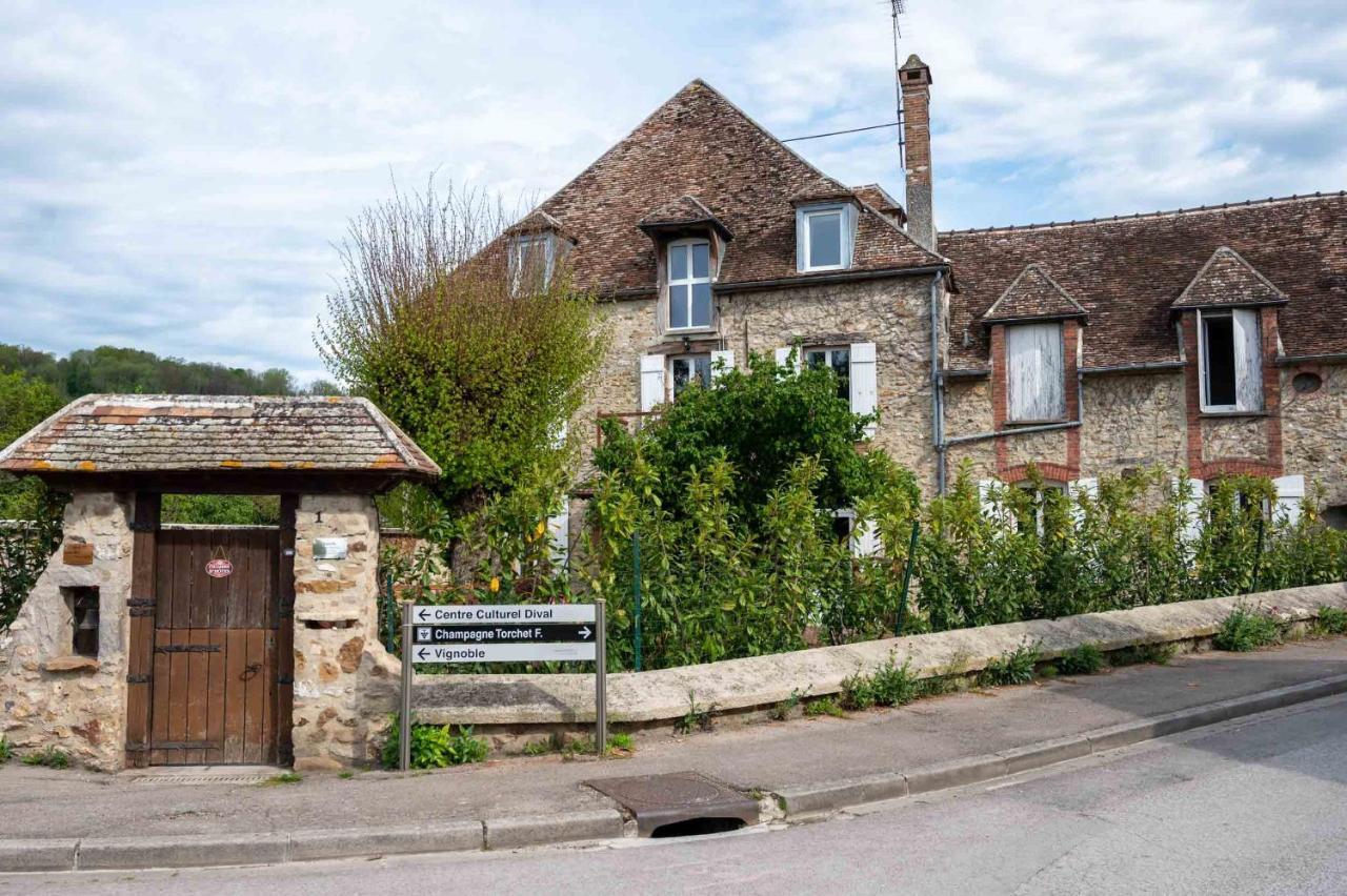 LE MOULIN DE CUTESSON Ô delà du M Villenauxe Exterior foto
